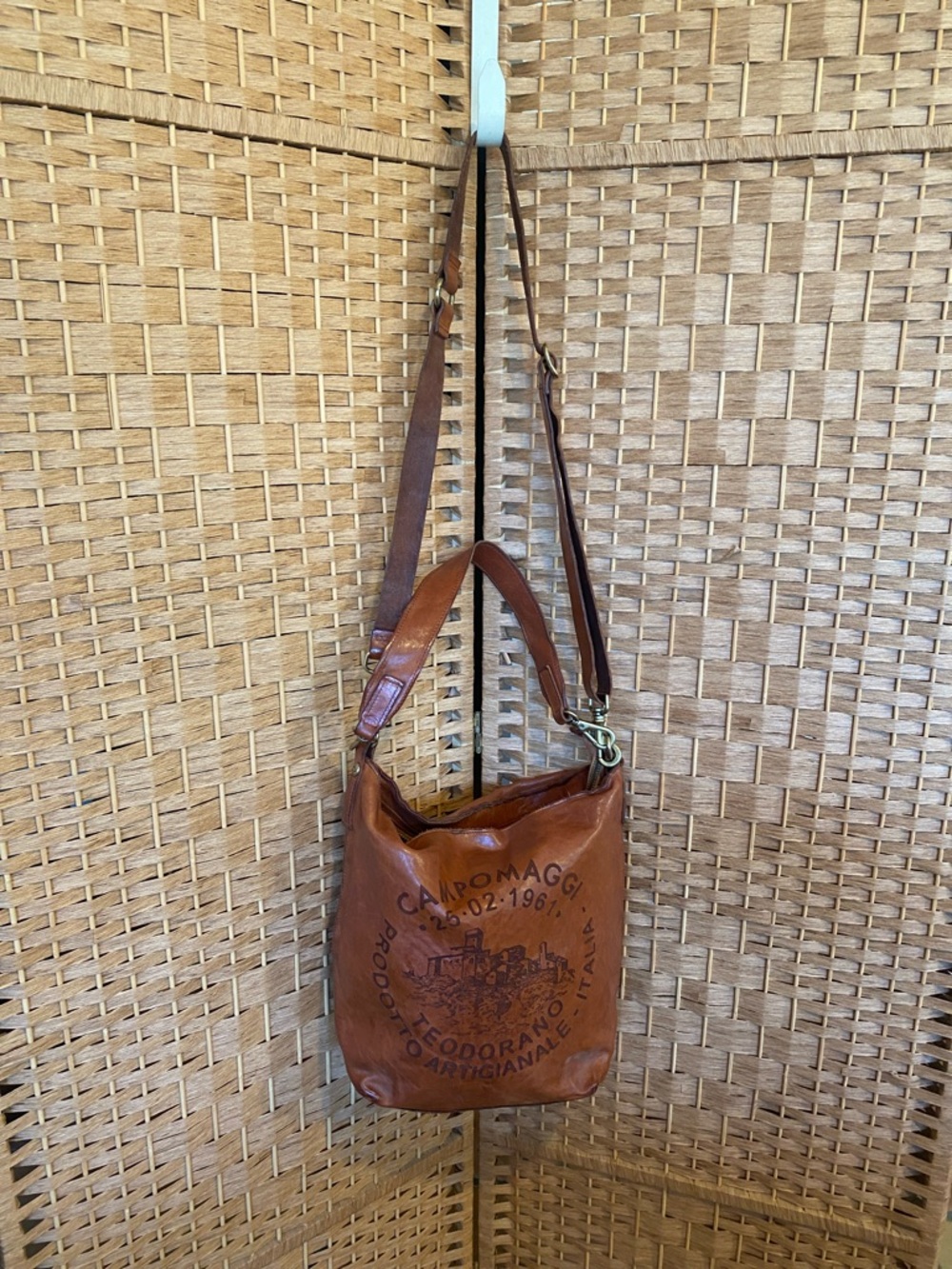 CAMPOMAGGI Genuine leather Stamped Brown Leather Bucket Crossbody Bag